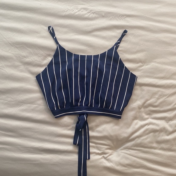 Navy blue striped crop top - Picture 1 of 3